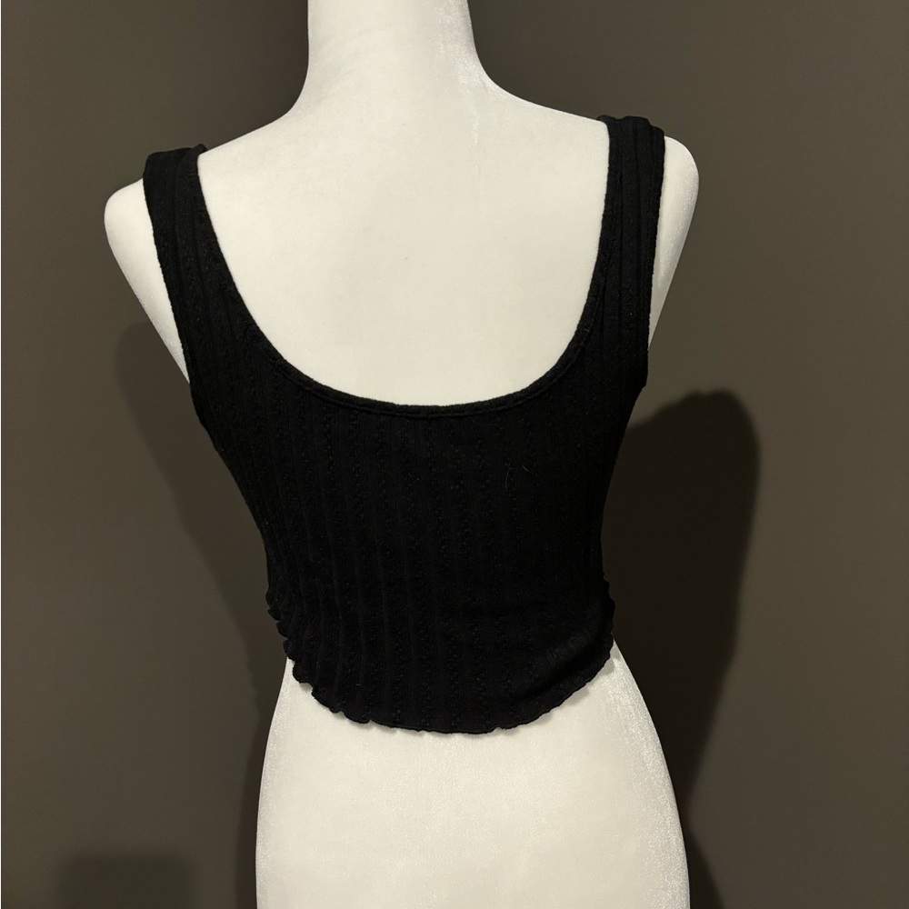 Black Cropped Tank - Picture 2 of 2